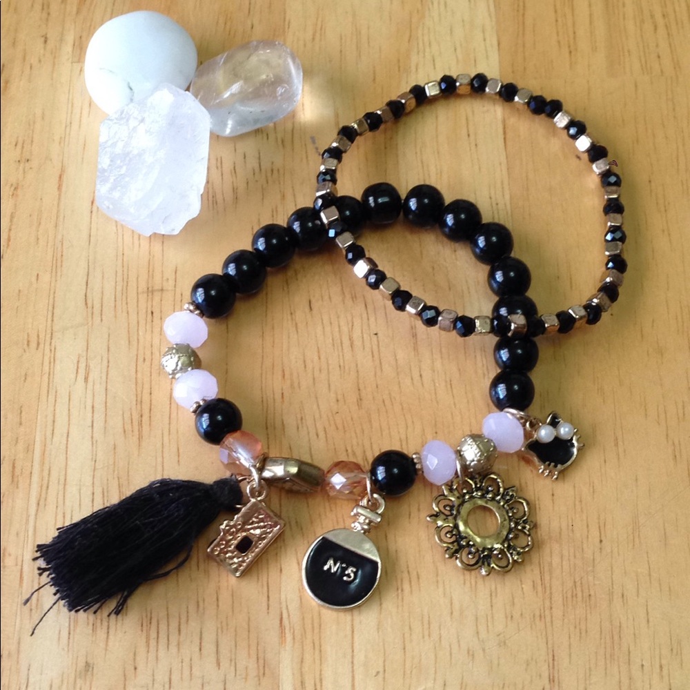 Black and gold stretch bracelet set